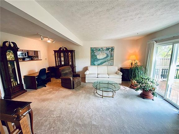 2nd image of 129 Old Village Ln