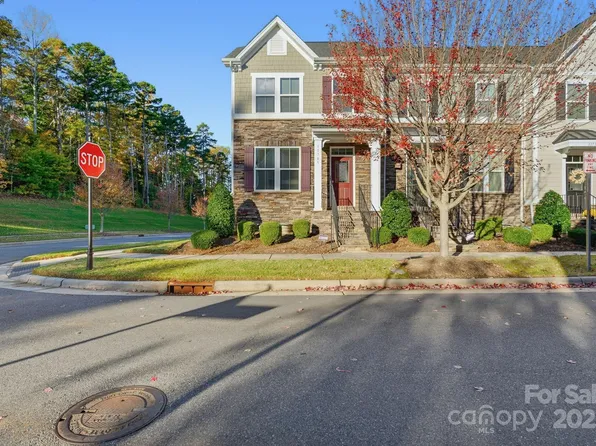 11705 Blessington Rd, Huntersville, NC 28078