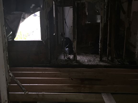 4th image of 5637 Beaumont Ave