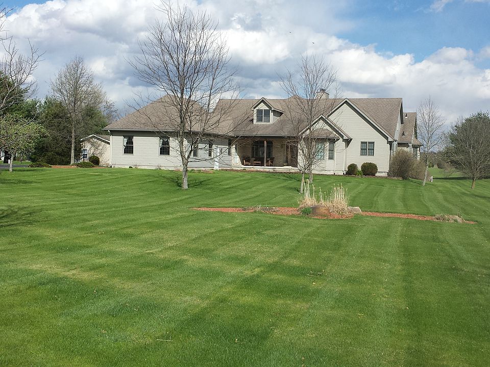 1st image of 3698 East River Road