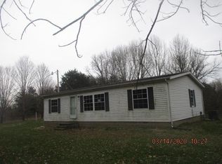 2320 W Point Rd SE, Lancaster, OH 43130