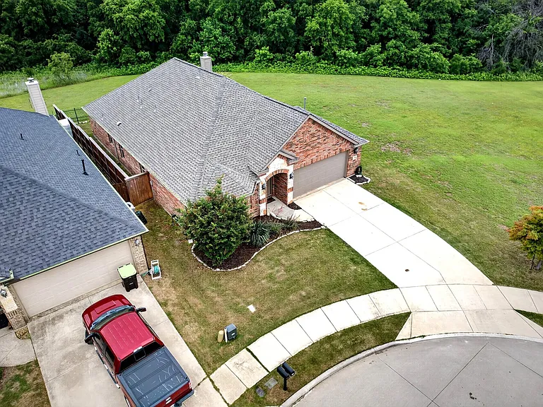 2129 Megan Creek Dr — Photo 40