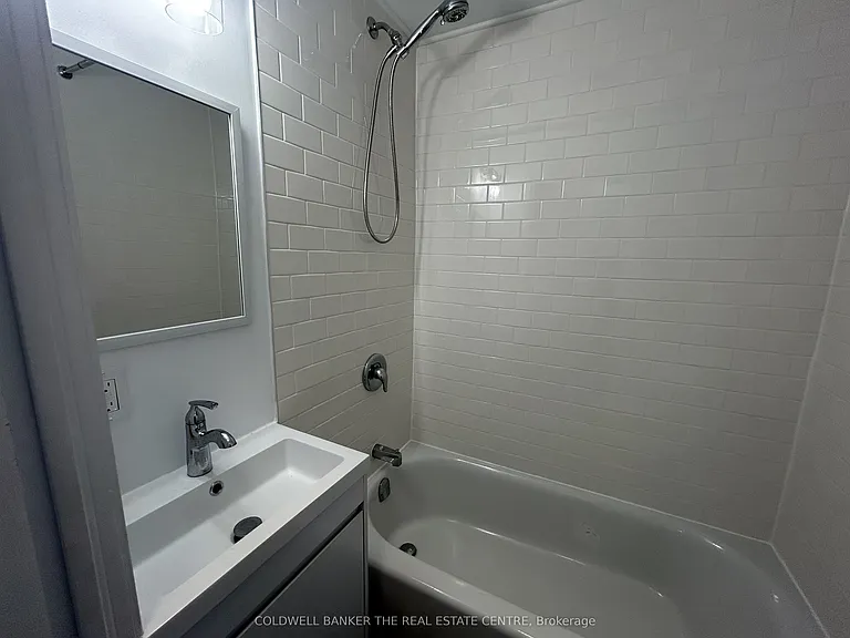 14 Brubacher St — Photo 22