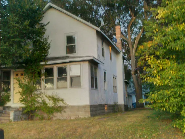 1094 11th Ave SE, Minneapolis, MN