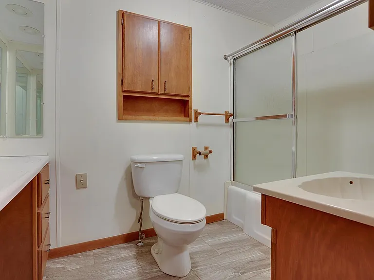 409 N Vorcey St — Photo 4