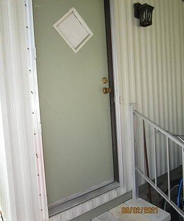 4th image of 803 Aspen Dr
