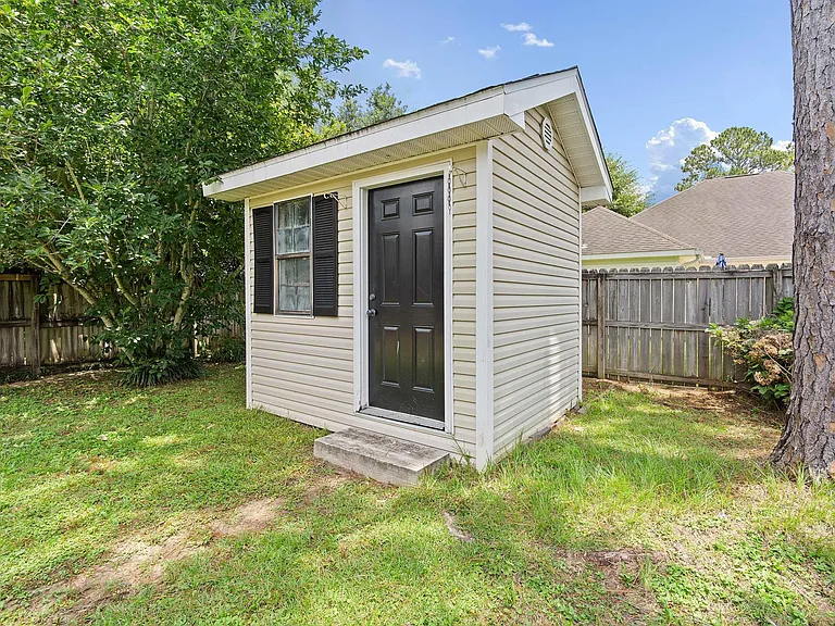2033 Post Oak Ct — Photo 3