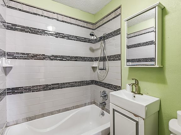 5th image of 1411 Delaware Ave