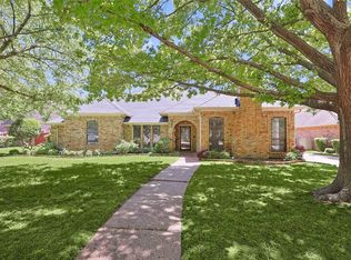 3021 Creekview Dr, Grapevine, TX 76051
