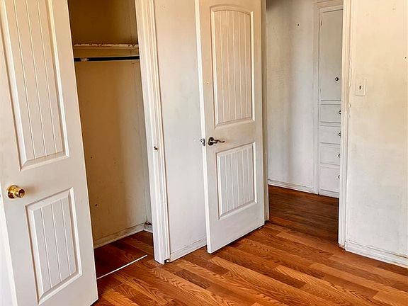 5th image of 2601 NW Lindy Ave