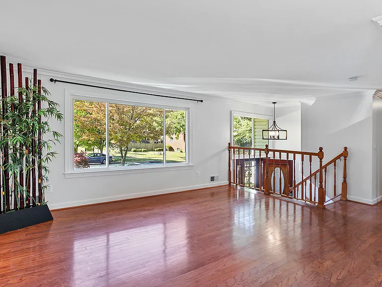 4227 University Dr — Photo 32