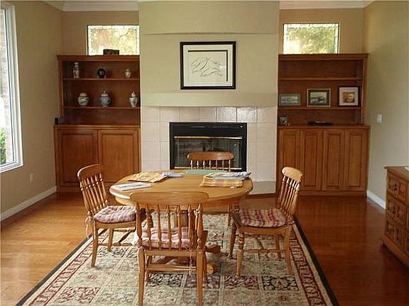 sitting room with view of the bayou