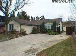 1114 Salmon Dr, Roseville, CA 95661