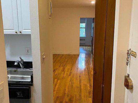 5th image of 319 E 73rd St APT 3C