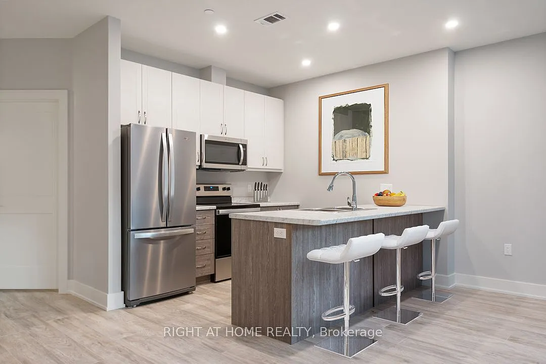 2 bed, $2,700 — Photo 3