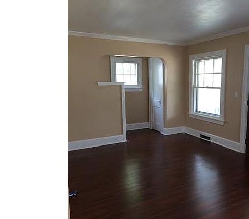 5th image of 1864 21st St