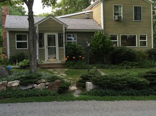 22 Beach Rd, East Haddam, CT 06423