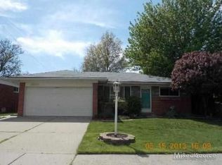 29665 Eiffel Ave, Warren, MI 48088