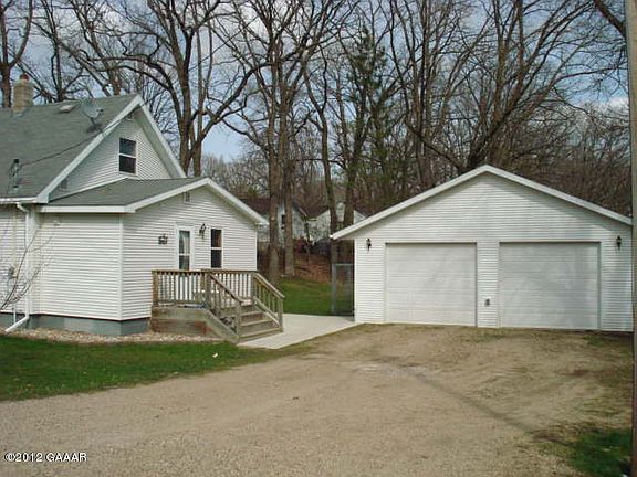 2nd image of 303 Miltona Ave