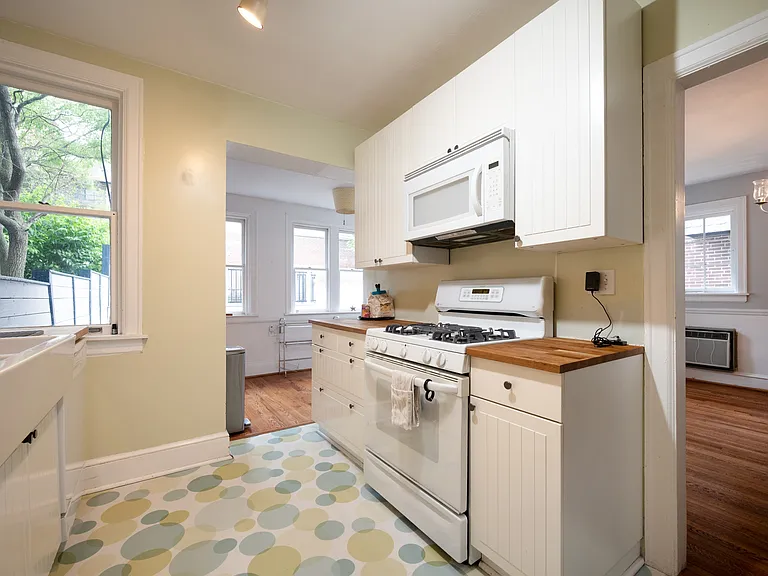 1406 Lovering Ave — Photo 13