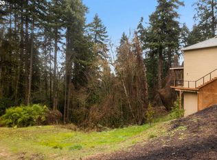 5685 Summit St, West Linn, OR 97068