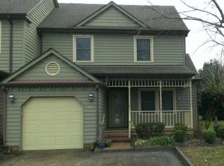 12 Heatherfield Ct, Kilmarnock, VA 22482