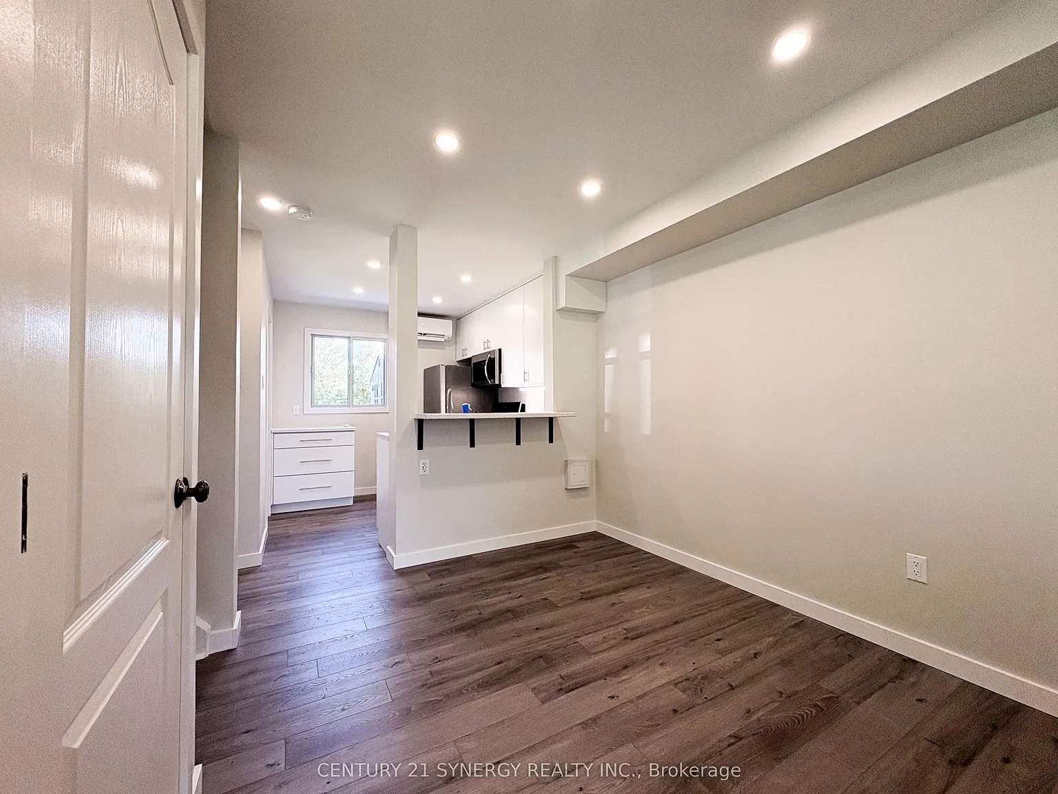 3 bed, $2,750 — Photo 4