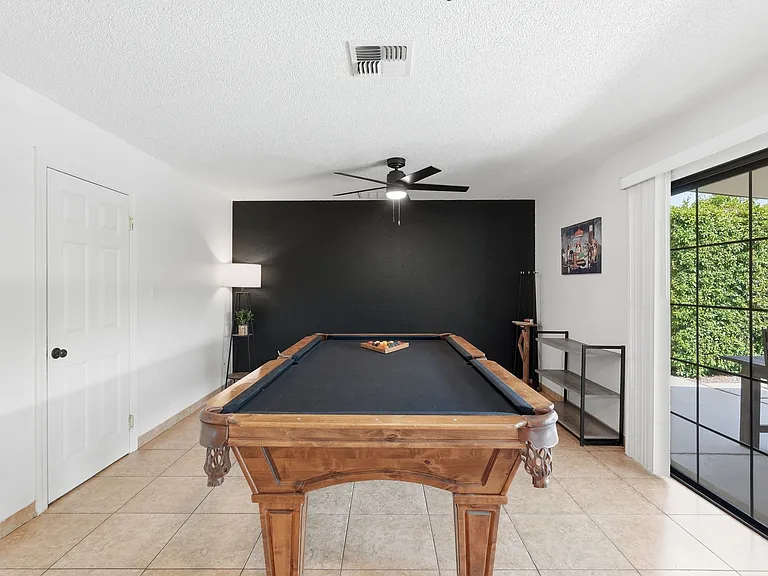 8021 E Oak St — Photo 17
