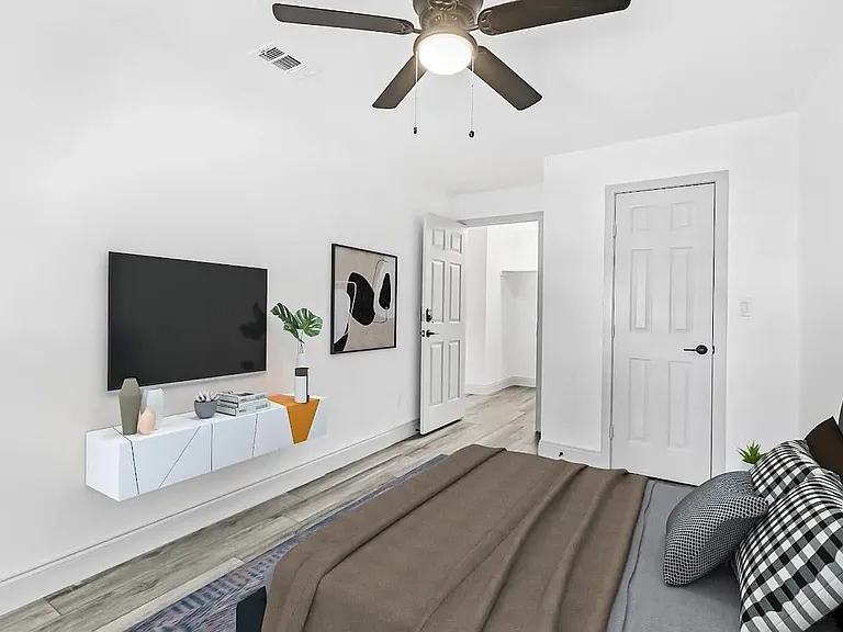 502 Melrose Dr — Photo 9