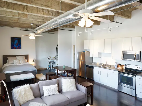 393 W Jefferson Blvd, Dallas, TX