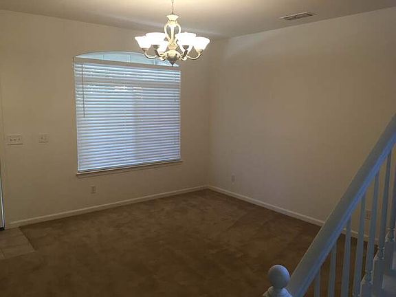 4th image of 150 Cicero Cir