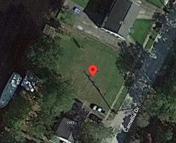 2nd image of 2981 Camellia Dr
