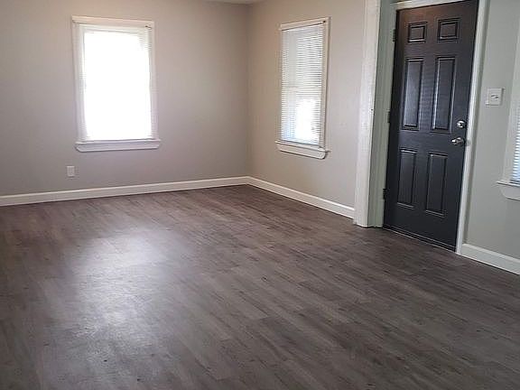 3rd image of 4449 Boswell Ave