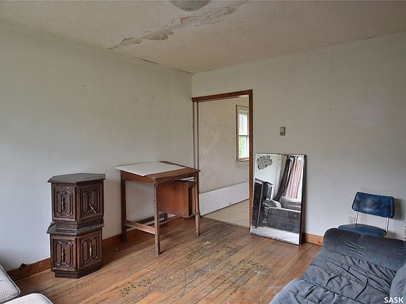 3rd image of 664 7th Street E