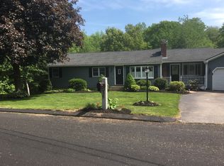 9 Wedgewood Ln, Millbury, MA 01527