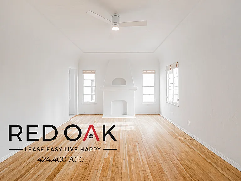 366 N Gardner St #366 — Photo 3