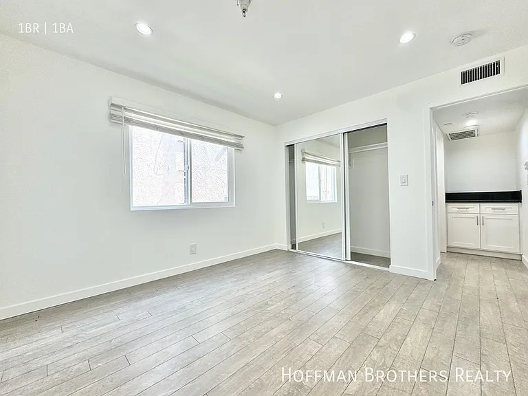 601 N Normandie Ave #6 — Photo 5