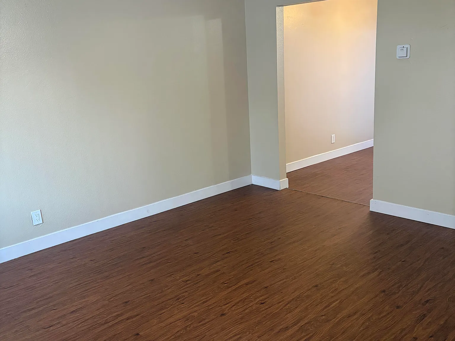 2 bed, 750 sqft, $1,600 — Photo 3