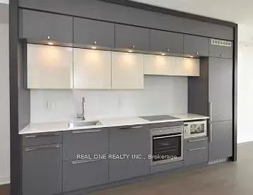 15 Grenville St #1110 — Photo 1