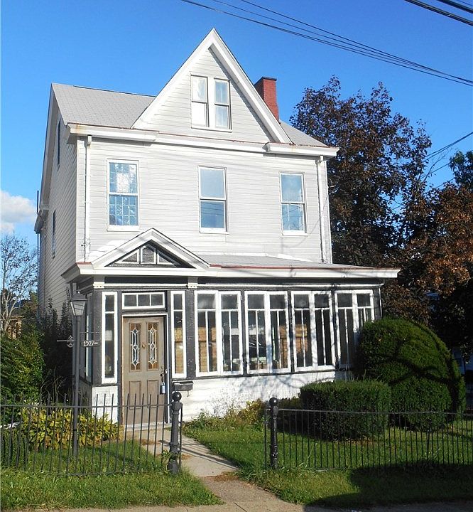 1st image of 1527 Amanda Ave