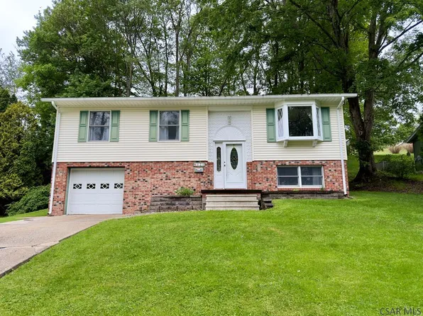 121 Vesta Ln, Johnstown, PA 15905