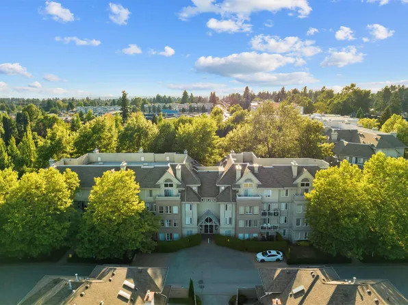 12155 75a Ave #406, Surrey, BC V3W 1B9