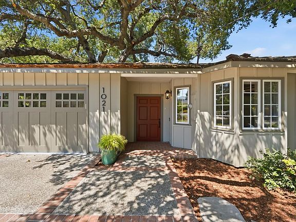 5th image of 1021 Alegre Ave