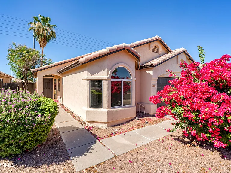3321 W Gary Dr — Photo 3