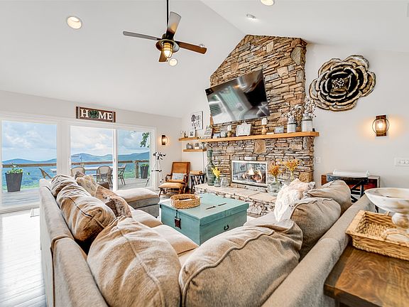 5th image of 1624 Tower Road