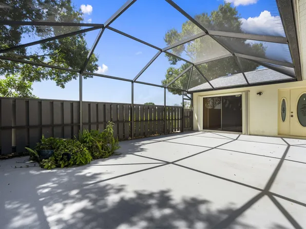1563 Pheasant Walk #C, Fort Pierce, FL 34950