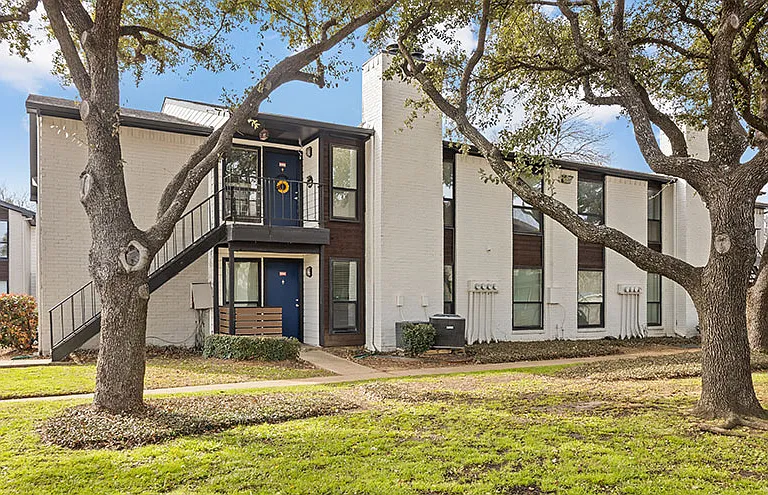 The Oakley Apartment Homes — Photo 22