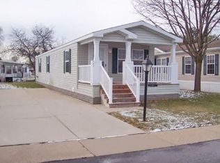 145 Village Dr, White Lake, MI 48386