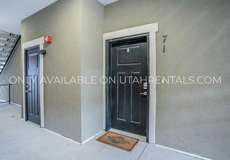 71 W Silver Springs Dr — Photo 20
