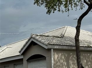 2831 N Oakland Forest Dr APT 201, Fort Lauderdale, FL 33309